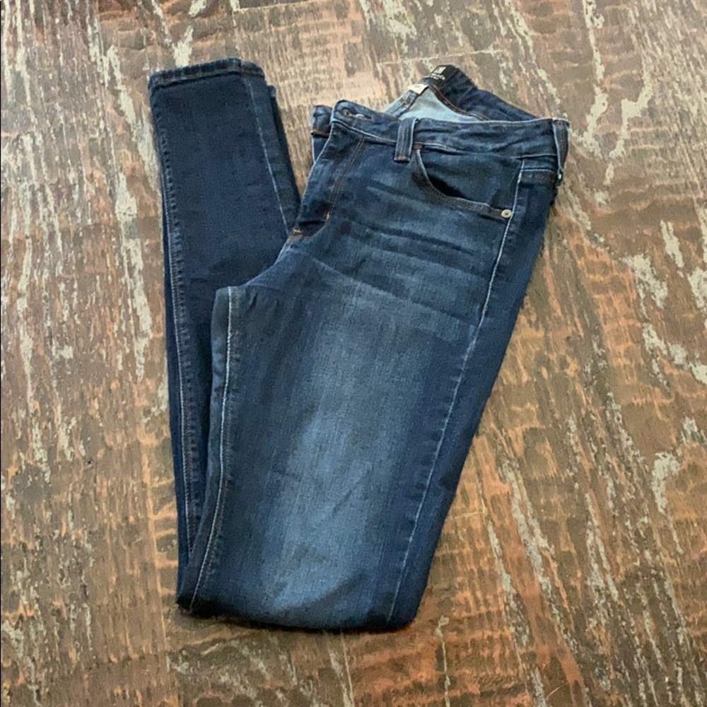 Just Black! Skinny Jeans!
